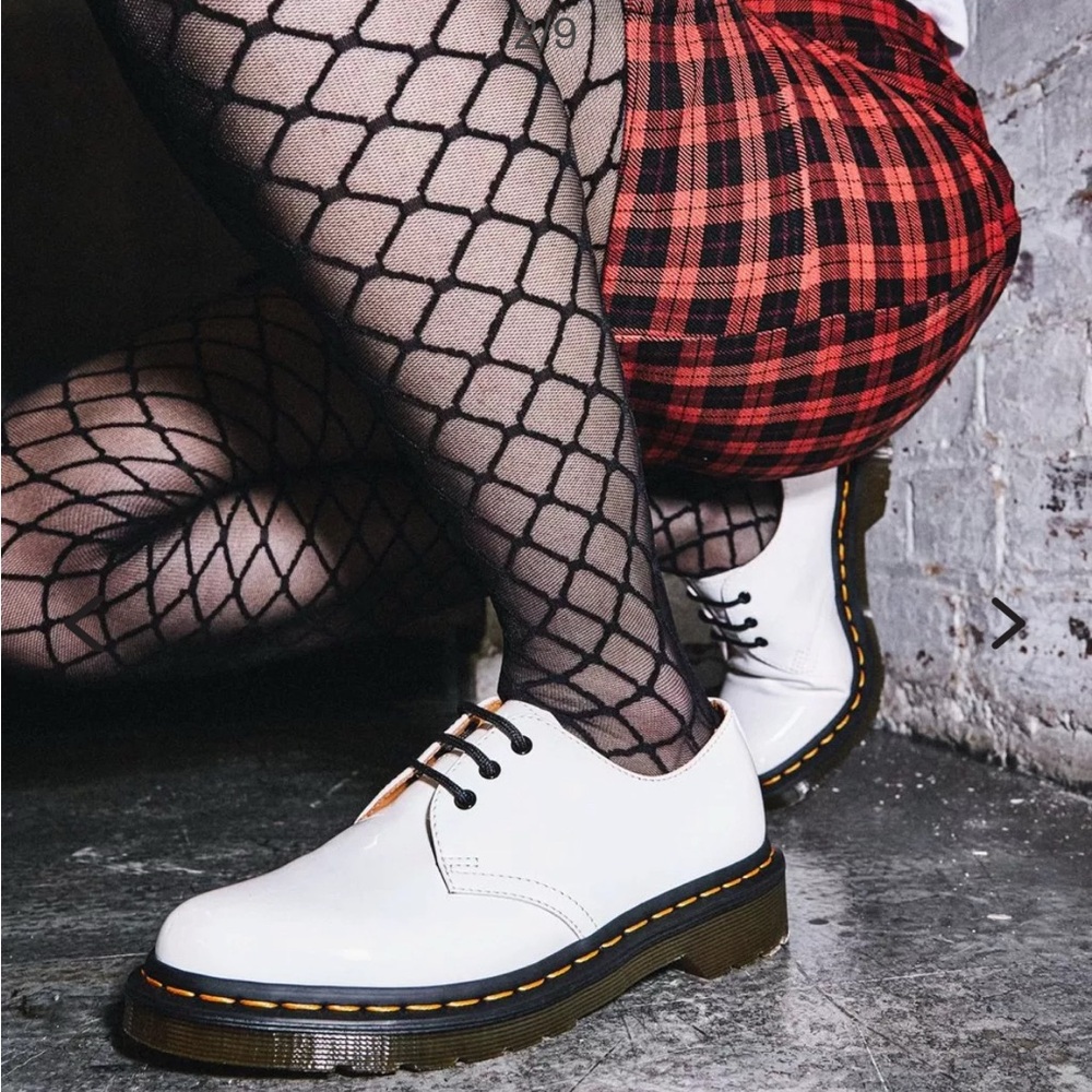 NIB Dr. Martens 1461 white patent leather shoe/boot low top